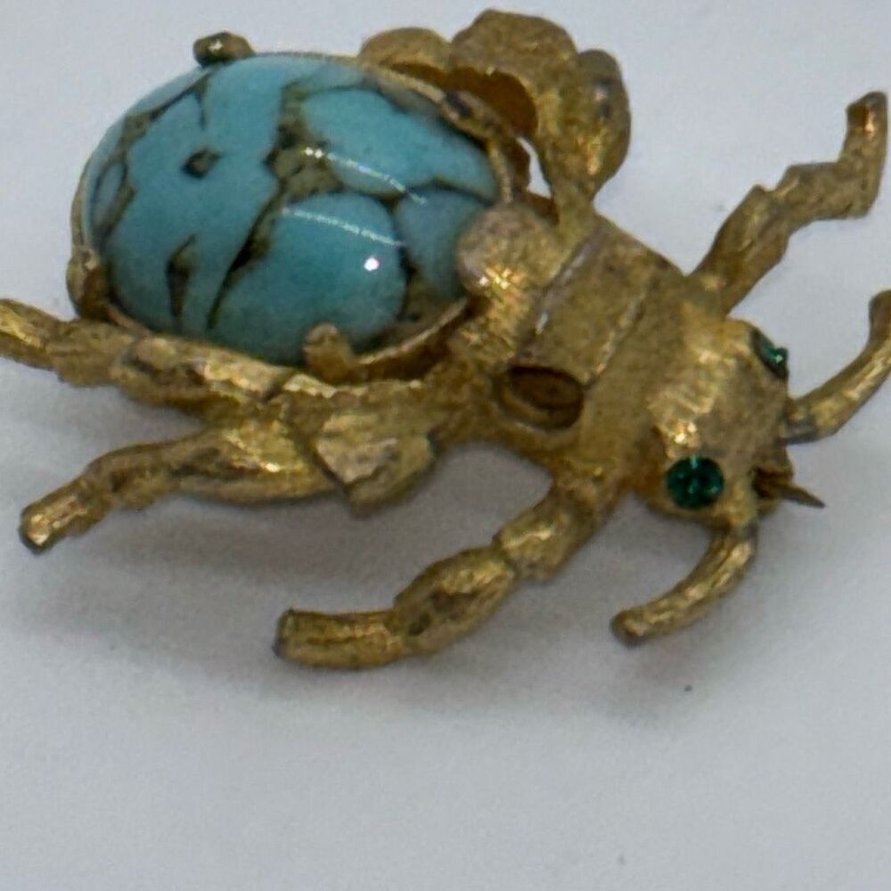Vintage RISA pin/brooch turquoise cabochon bug beetle gemstone eyes